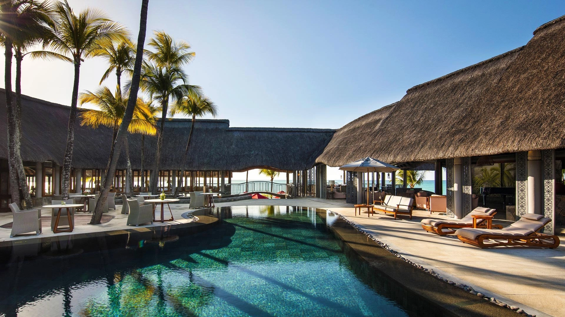 Royal Palm Beachcomber resort in Mauritius